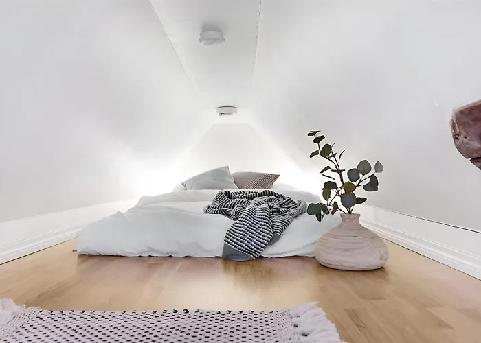 Design By Bryggen - View & Location ברגן